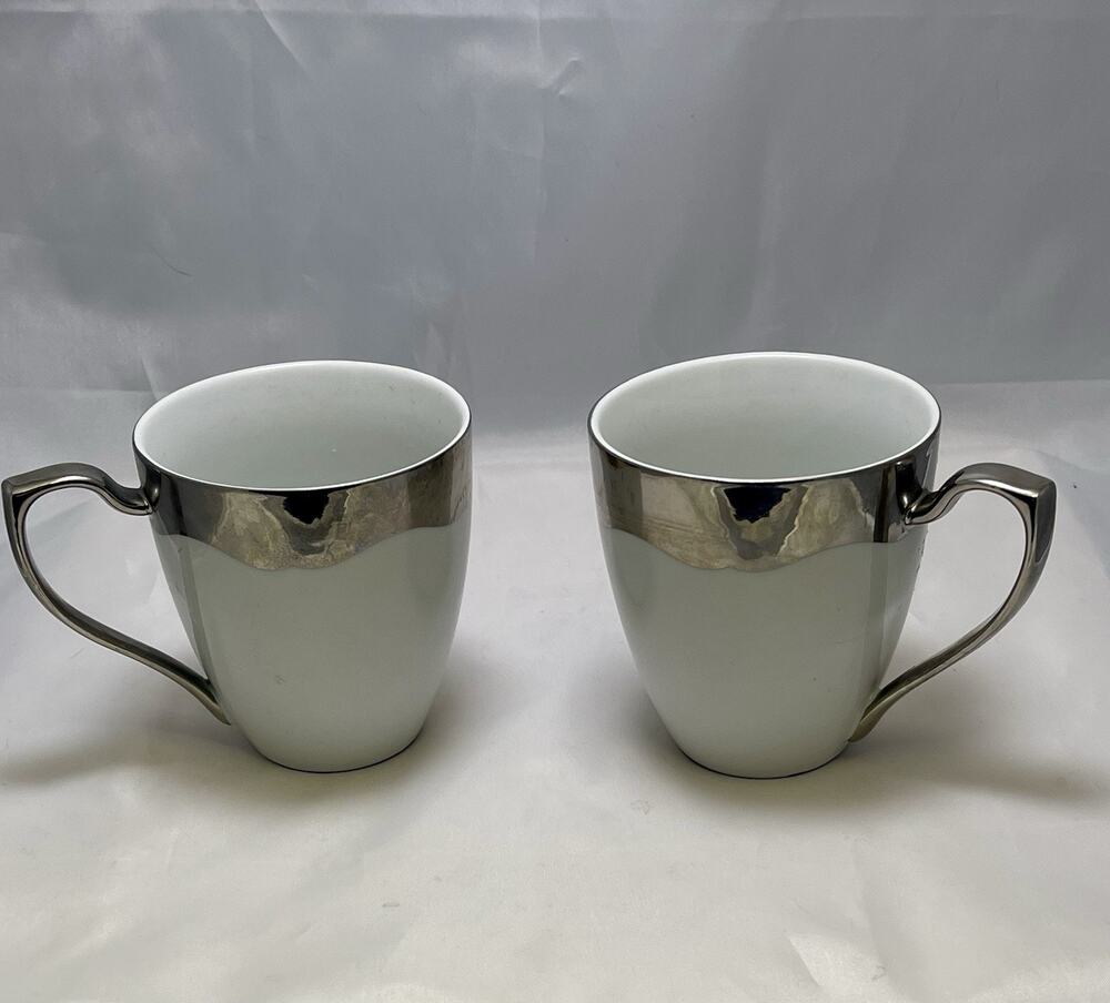 Nicole Miller White Porcelain Silver Metallic Coffee Tea Mugs X2